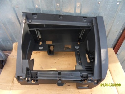 Рамка бардачка пассажира vw caddy v 2k7 2k8857097r фото №1