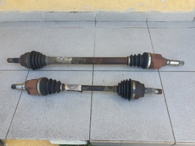 Приводной вал правая длинная peugeot 207 1.6 vti исправна фото №1