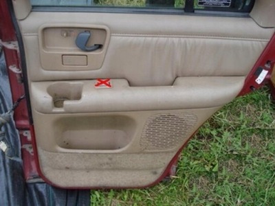 Chevrolet blazer обшивка оббивка двері правий задня фото №1