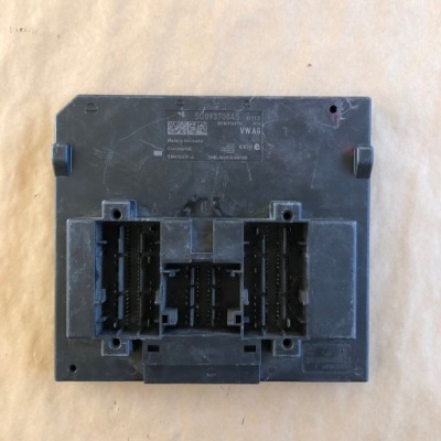 Модуль комфорту vw golf vii 5q0937084s фото №1