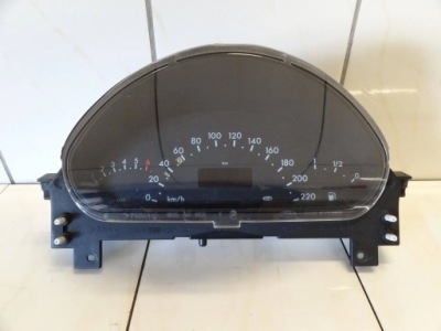 Mb w168 a-klasa 1997 лічильник приладова панель спідометр a1685403647 фото №1