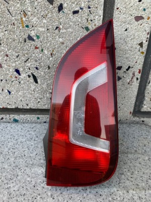 Лампа правий задня vw up 1s0945096g 2011-2016 ! фото №1