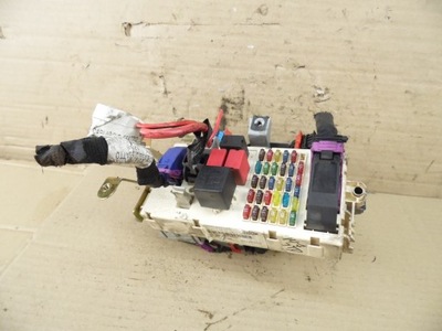 Alfa romeo 147 jtd коробка запобіжників фото №1