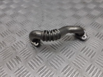 Труба трубка шланг egr skoda octavia ii 1.6 tdi фото №1