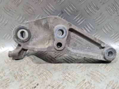 Кронштейн подушка кронштейн кронштейн двигуна opel adam corsa e 1.2 1.4 фото №1