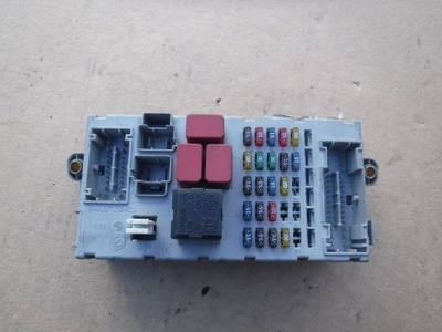 Коробка предохранителей lancia ypsilon 51754964 51733919 фото №1