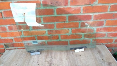 Jeep grand cherokee wk 05-10r стекло правый перед фото №1