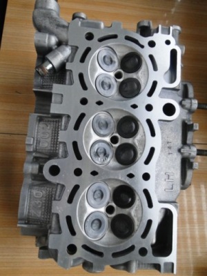 Головка двигуна subaru 3.0 ez30 outback фото №1