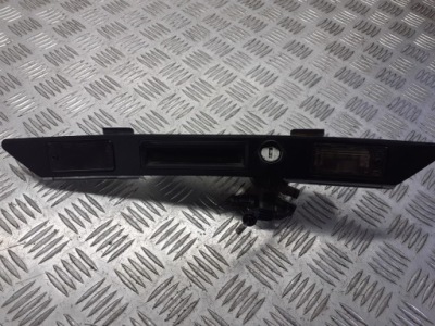 Накладка крышки audi a4 b7 sedan 8e0827657d фото №1