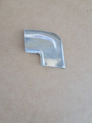 Хром соединитель рамки верхний стекло перед mercedes 107 slc 1076713830 фото №1