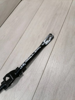 Captur ii кронштейн крыло правый перед 625124680r фото №1