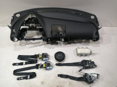 Mazda cx3 панель приладів консоль подушки безпеки подушка безпеки ремені фото №1