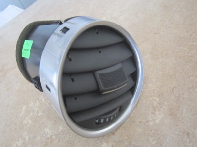 Решётка обдув audi a4 b6 1999-2002 8h0820951d фото №1