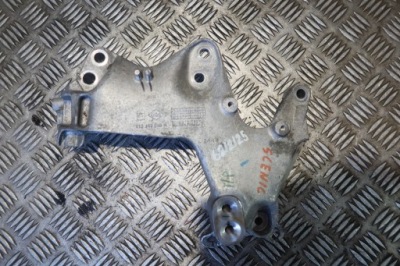 Renault кронштейн двигуна 112318640r фото №1