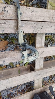 Peugeot 208 i ktvd петли петля капот перед передние чёрные фото №1