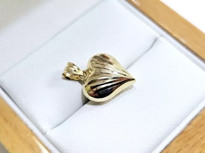 NIENOSZONA ZŁOTA ZAWIESZKA SERCE 585 0,90G