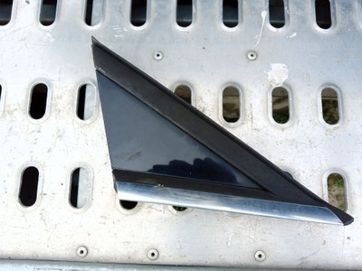 Треугольник правый заглушка peugeot 5008 фото №1