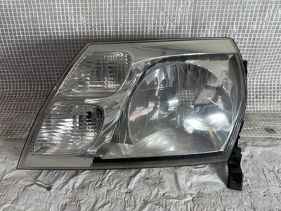 Toyota hiace 08- ліва лампа передня фото №1