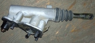 Помпа зчеплення scania r фото №1