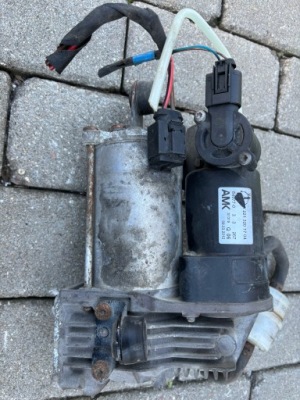 Циліндр компресор головка mercedes s-klasa w221 фото №1