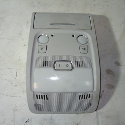 Audi a5 ліхтарі салону 8t0947135b фото №1