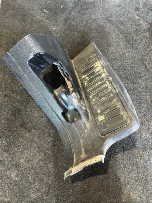 Подножка пластик защита кронштейн тросы открывания капот range rover l322 фото №1