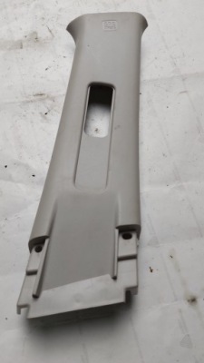 Защита обшивка стойка b среднего правая mazda 6 gh оригинальный номер фото №1