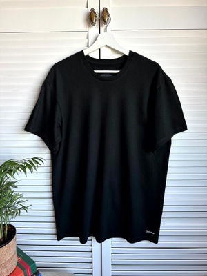 CALVIN KLEIN__Czarny t-shirt z logo__NOWY L