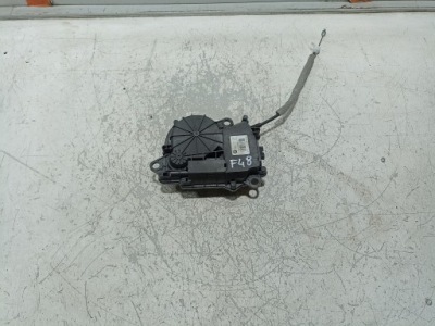 Bmw x1 f48 доводчик крышки 7374006 фото №1