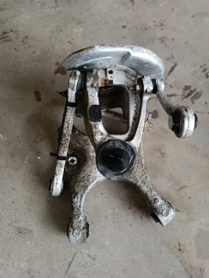 Bmw x5 f15 поворотный кулак левый задняя фото №1