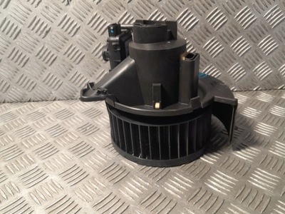 Opel zafira воздуходувка вентилятор 9002249 фото №1