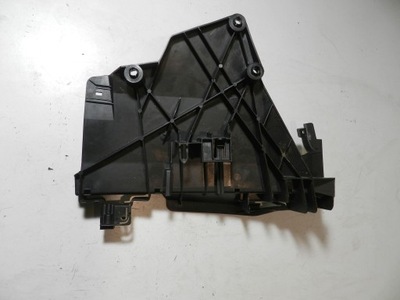 Volvo c30 основа кронштейн замка двері правих 31214730 фото №1