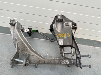 SOPORTE DEL MOTOR VIGA PARTE TRASERA IZQUIERDO PORSCHE CAYMAN 981 GT4 SPYDER 3.8  