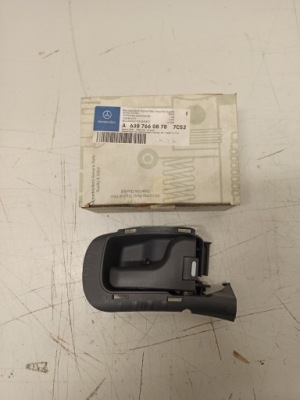 Ручка внутрішній правий перед mercedes vito w638 a6387660878 aso org фото №1