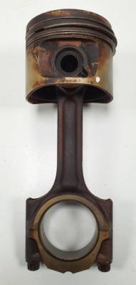 Поршень + шатун volvo 960 3.0 81v79 b6304f фото №1