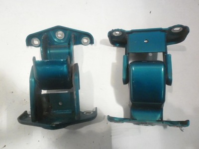 Петлі правий задня vivaro trafic фото №1