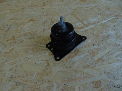 Подушка кронштейн двигуна polo iv fabia 1.2b фото №1