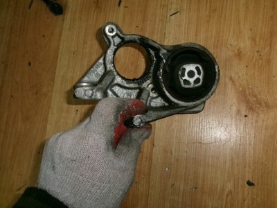 Citroen berlingo iii опора полуось 1.6 hdi фото №1