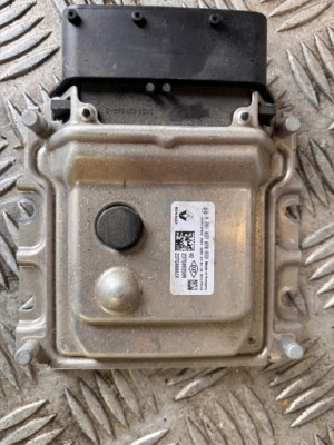 Renault trafic 3 1.6 dci модуль adblue 237g00049r 237g00001r 0281032615 фото №1
