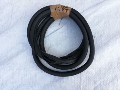 Прокладка дверь правый задняя hyundai i30 12-16 hb фото №1