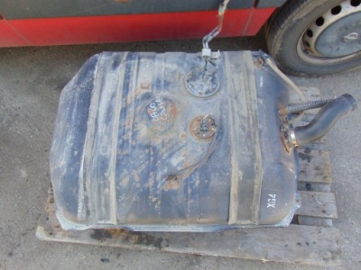 Бак топлива toyota land cruiser j7 2015 rok дизель фото №1