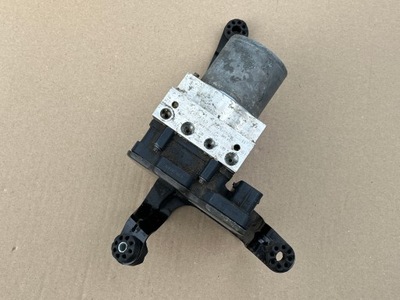 Насос abs bmw x5 f15 6864786 фото №1