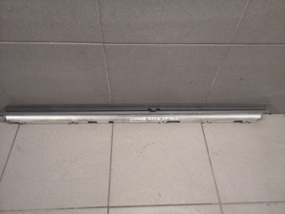 Шторка двері лівий задня audi a8 d3 long 4e4861333g фото №1