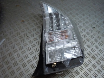 Лампа правий задня задня toyota prius iii europa фото №1