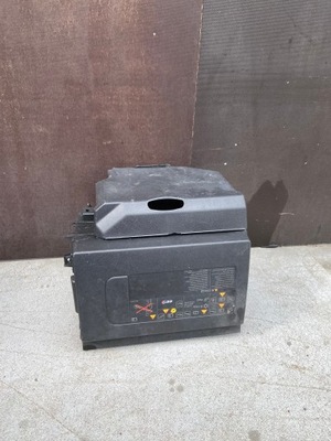 Renault trafic iii корпус акумулятор основа 244465670r 244460003r фото №1