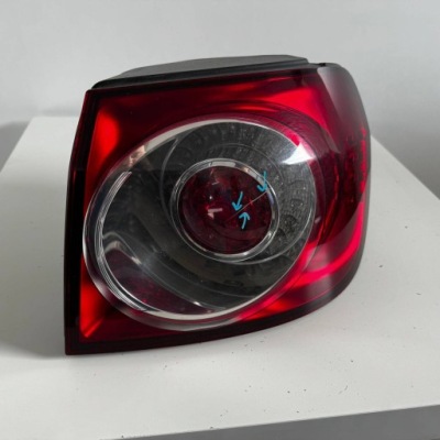 Лампа правая задняя vw golf plus 5m0945096s фото №1