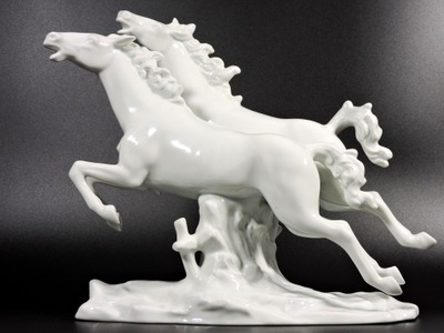Duża figurka rzeźba biały koń konie Wallendorf