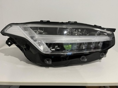 Volvo xc90 2 фара правый перед full led active high beam 32228689 фото №1