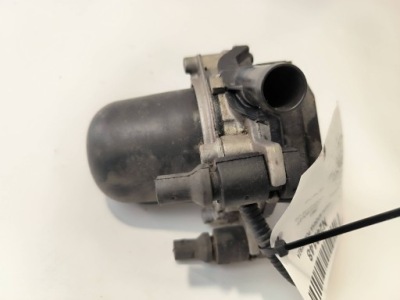 Chevrolet corvette c5 2001 насос повітря вторинного фото №1