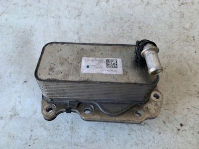 # радіатор оливи jaguar f-pace 2.0d g4d3-6a642-ba фото №1